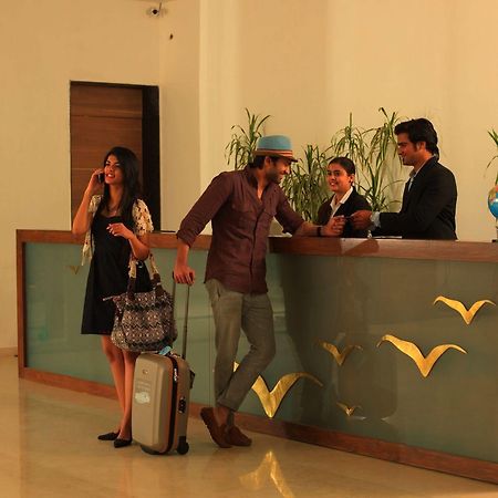 Palm Green Club Resort Jetalpur Kültér fotó