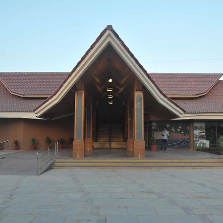 Palm Green Club Resort Jetalpur Kültér fotó