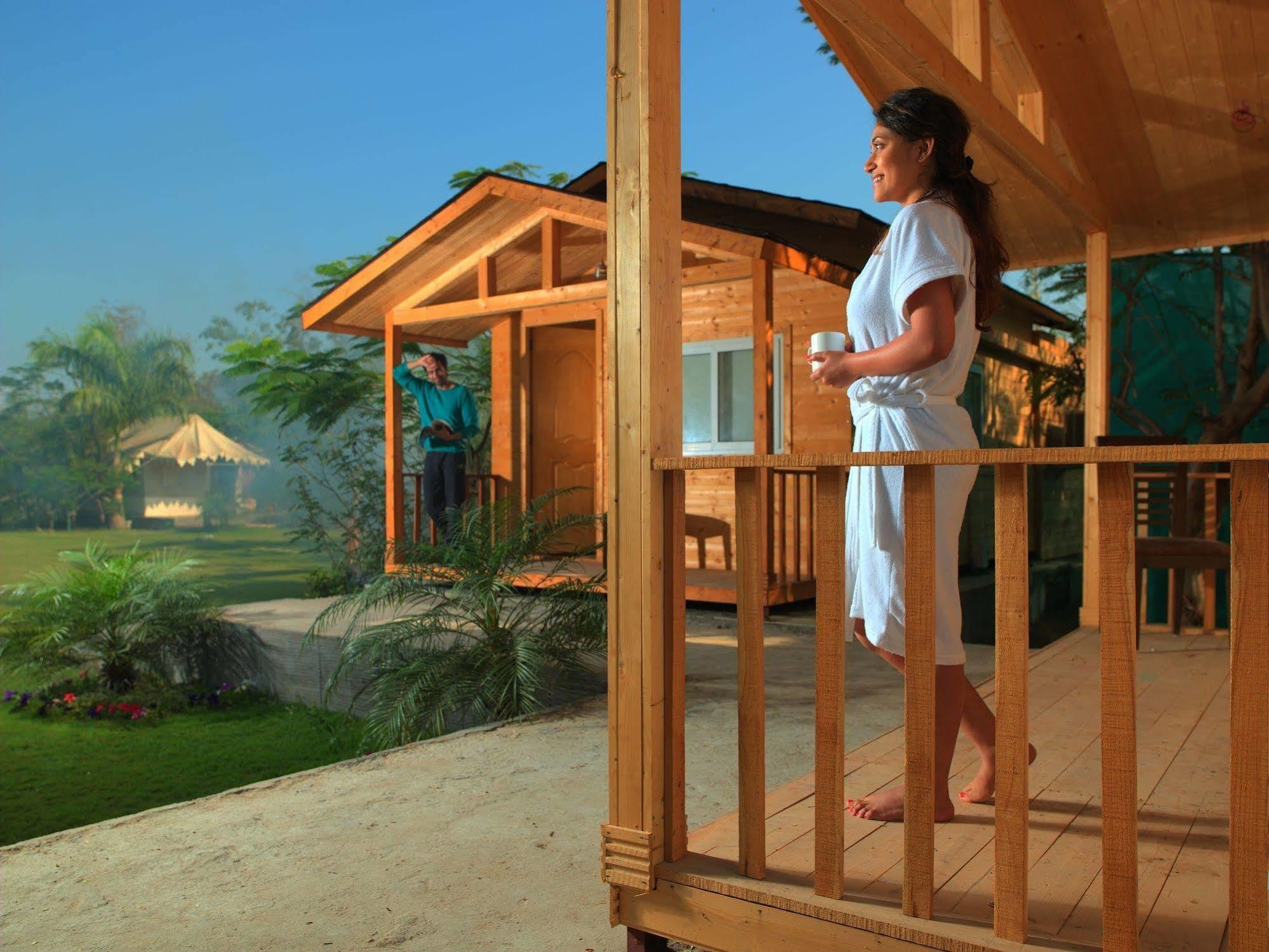 Palm Green Club Resort Jetalpur Kültér fotó